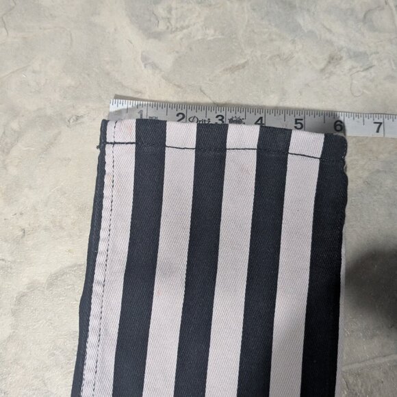 Black and white stripe pants - Picture 8 of 8